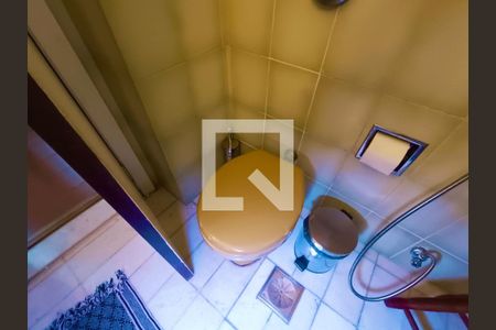 Apartamento à venda com 156m², 3 quartos e 1 vaga Apartamento à venda com 156m², 3 quartos e 1 vagaBanheiro social