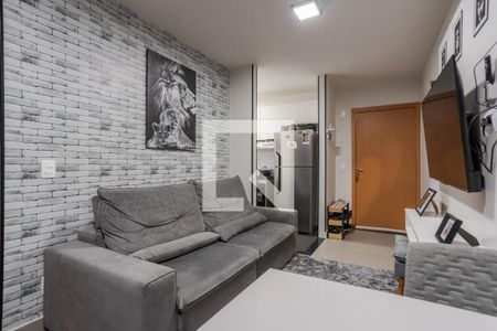 Sala de apartamento à venda com 2 quartos, 44m² em Rubem Berta, Porto Alegre
