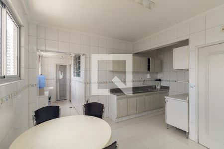 Cozinha de apartamento para alugar com 2 quartos, 128m² em Santa Cecilia, São Paulo