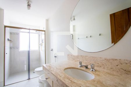 Apartamento à venda com 400m², 3 quartos e 3 vagas Apartamento à venda com 400m², 3 quartos e 3 vagasBanheiro social 1