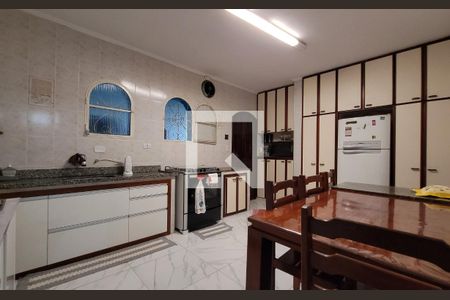 Casa à venda com 350m², 4 quartos e 2 vagasCozinha