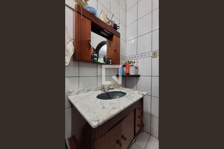 Casa à venda com 350m², 4 quartos e 2 vagasBanheiro - Casa 3
