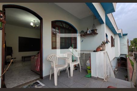 Casa à venda com 350m², 4 quartos e 2 vagasVaranda - Casa 3