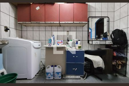 Casa à venda com 350m², 4 quartos e 2 vagasLavanderia