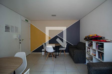 Apartamento à venda com 41m², 2 quartos e sem vagaÁrea comum