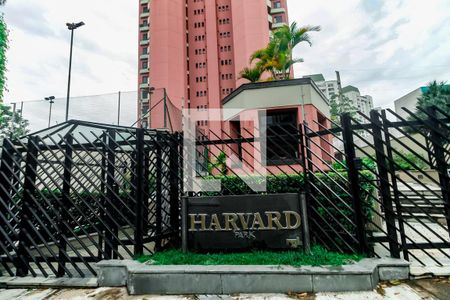 Apartamento para alugar com 150m², 3 quartos e 3 vagas Apartamento para alugar com 150m², 3 quartos e 3 vagasFachada e portaria