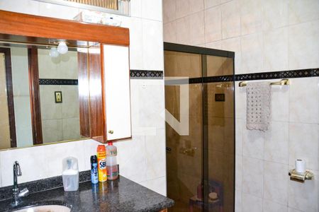 Casa à venda com 312m², 3 quartos e 4 vagasBanheiro