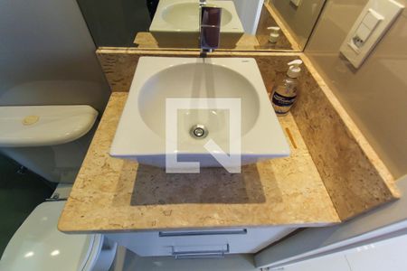 Apartamento para alugar com 64m², 2 quartos e 1 vaga Apartamento para alugar com 64m², 2 quartos e 1 vagaBanheiro