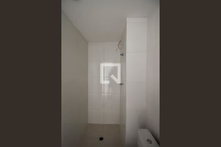 Banheiro de apartamento à venda com 1 quarto, 25m² em Vila Prudente, São Paulo