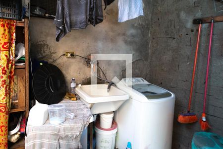 Casa à venda com 30m², 2 quartos e 1 vaga Casa à venda com 30m², 2 quartos e 1 vagaQuintal e área de serviço