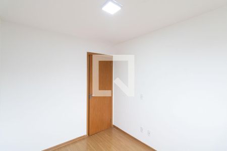 Quarto 1 de apartamento para alugar com 2 quartos, 41m² em Guaratiba, Rio de Janeiro