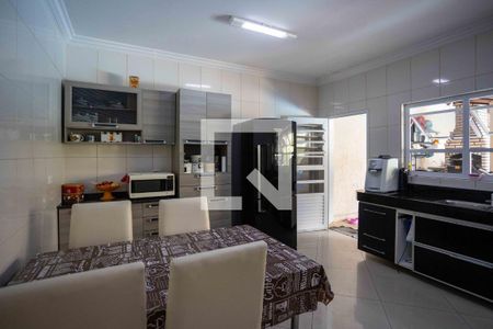 Casa à venda com 365m², 6 quartos e 10 vagasCozinha