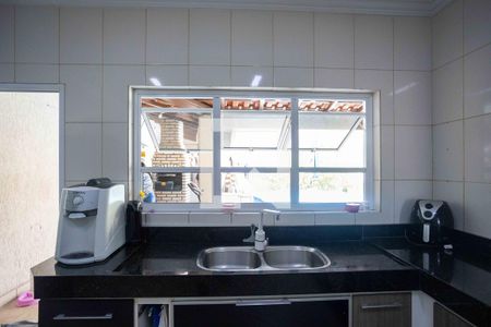 Casa à venda com 365m², 6 quartos e 10 vagasCozinha