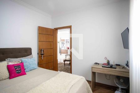 Casa à venda com 365m², 6 quartos e 10 vagasQuarto Casa 2