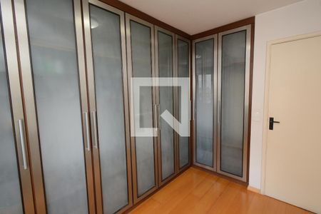 Apartamento à venda com 78m², 3 quartos e 2 vagasQuarto 2