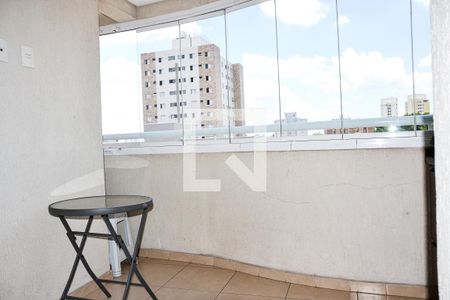 Apartamento à venda com 80m², 2 quartos e 2 vagas Apartamento à venda com 80m², 2 quartos e 2 vagasVaranda