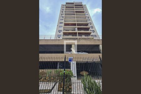 Apartamento para alugar com 52m², 2 quartos e 1 vagaFachada do Condomínio com placa