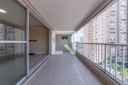 Apartamento para alugar com 113m², 3 quartos e 2 vagasVaranda
