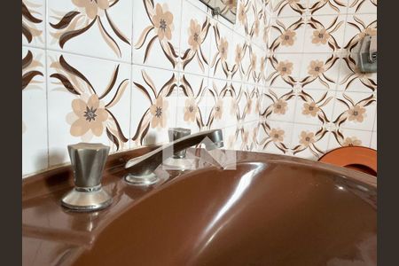 Casa à venda com 198m², 4 quartos e 3 vagasBanheiro Corredor