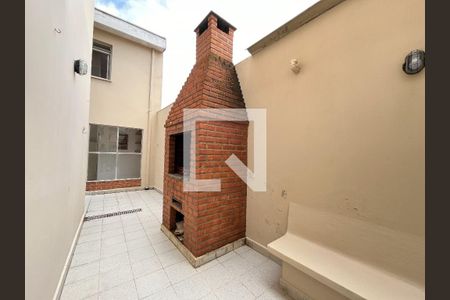 Casa à venda com 198m², 4 quartos e 3 vagasChurrasqueira