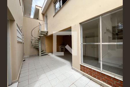 Casa à venda com 198m², 4 quartos e 3 vagasÁrea externa