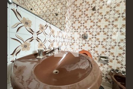 Casa à venda com 198m², 4 quartos e 3 vagasBanheiro Corredor