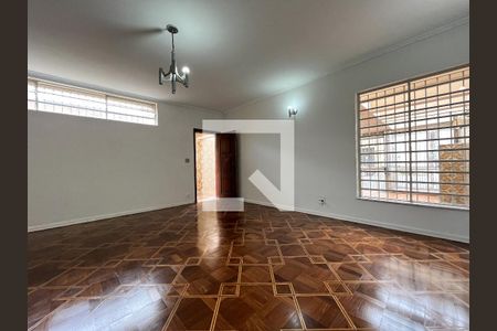 Sala de casa para alugar com 4 quartos, 200m² em Vila São Paulo, São Paulo