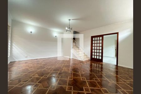 Sala de casa para alugar com 4 quartos, 200m² em Vila São Paulo, São Paulo