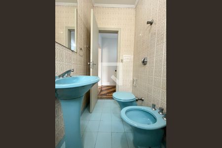 Casa à venda com 198m², 4 quartos e 3 vagasBanheiro da Suíte