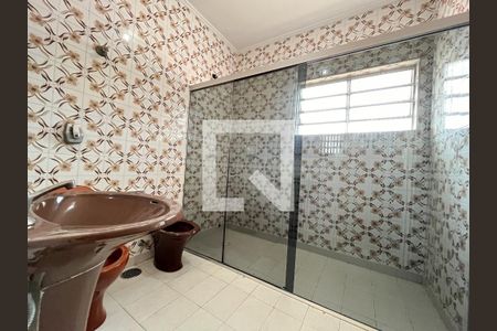 Casa à venda com 198m², 4 quartos e 3 vagasBanheiro Corredor