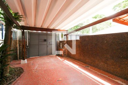 Casa à venda com 135m², 4 quartos e 1 vaga Casa à venda com 135m², 4 quartos e 1 vagaGaragem