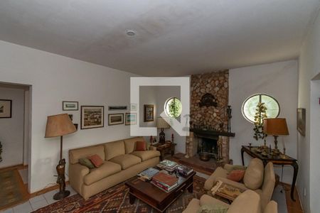 Sala de TV/Lareira  de casa à venda com 3 quartos, 298m² em Jardim Atibaia (sousas), Campinas