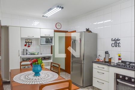 Casa à venda com 300m², 3 quartos e 4 vagasCozinha