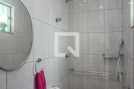 Casa à venda com 300m², 3 quartos e 4 vagasBanheiro de serviço