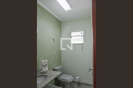 Casa à venda com 300m², 3 quartos e 4 vagasLavabo