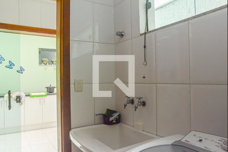 Casa à venda com 300m², 3 quartos e 4 vagasÁrea de Serviço