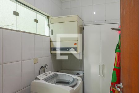 Casa à venda com 300m², 3 quartos e 4 vagasÁrea de Serviço