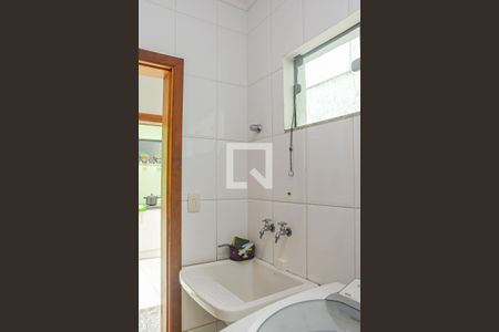 Casa à venda com 300m², 3 quartos e 4 vagasÁrea de Serviço