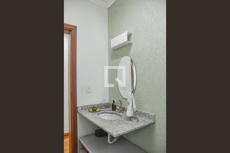 Casa à venda com 300m², 3 quartos e 4 vagasLavabo