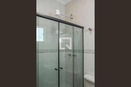 Casa à venda com 300m², 3 quartos e 4 vagasBanheiro da Suíte 2