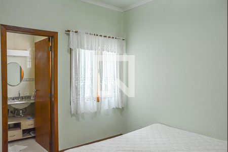 Casa à venda com 300m², 3 quartos e 4 vagasQuarto 2 - Suíte