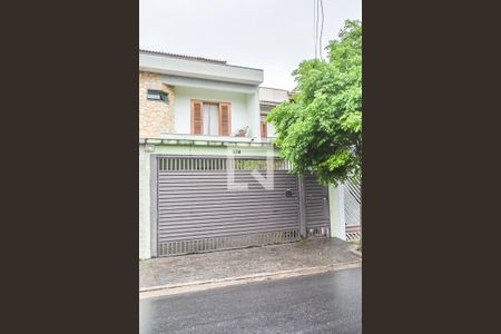 Casa à venda com 300m², 3 quartos e 4 vagasFachada