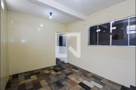 Sala/Quarto de casa para alugar com 2 quartos, 60m² em Vila Nova Cumbica, Guarulhos