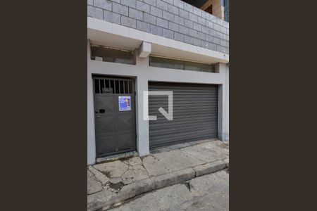 Casa para alugar com 60m², 2 quartos e sem vaga Casa para alugar com 60m², 2 quartos e sem vagaFachada