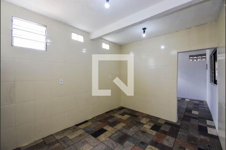 Sala/Quarto de casa para alugar com 2 quartos, 60m² em Vila Nova Cumbica, Guarulhos