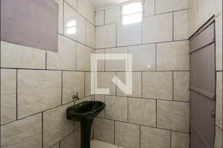 Casa para alugar com 60m², 2 quartos e sem vaga Casa para alugar com 60m², 2 quartos e sem vagaBanheiro