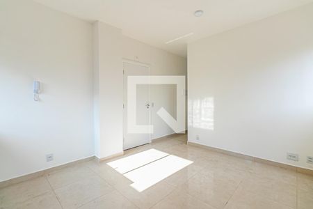 Sala de casa à venda com 2 quartos, 34m² em Chácara Califórnia, São Paulo