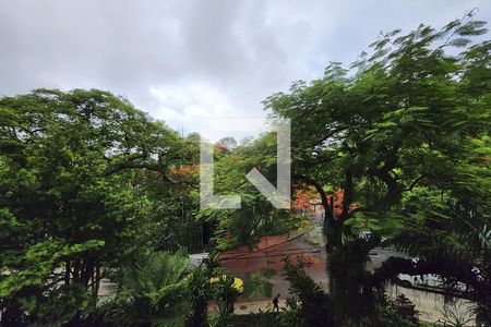 Apartamento à venda com 318m², 3 quartos e 1 vagaVista