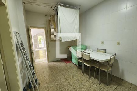 Apartamento à venda com 318m², 3 quartos e 1 vagaÁrea de Serviço