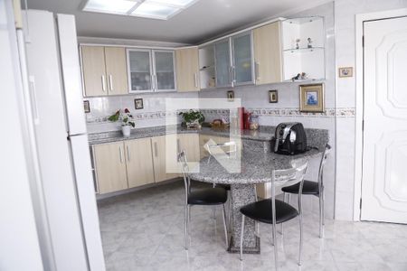 Apartamento para alugar com 138m², 3 quartos e 3 vagasCozinha